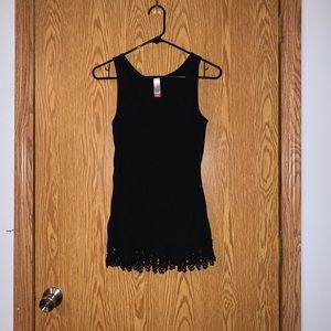 Women’s No Boundaries tank top w/ lace bottom XL